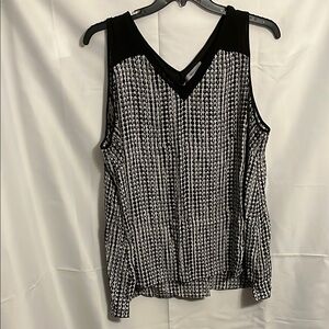 Classiques Entier Black and White Sleeveless Top